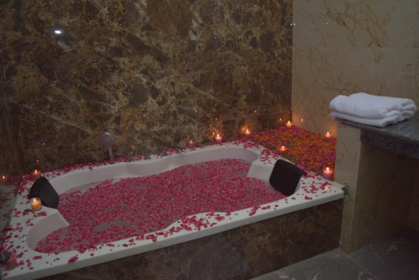 1.7 Premium Suite With Bathtub
