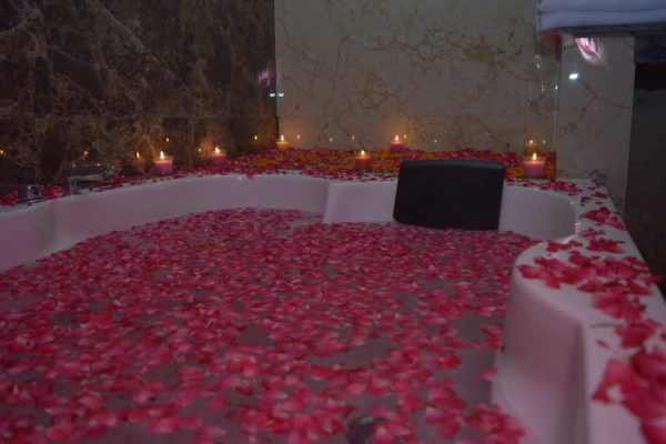 Bath tub Premium Suite With Bathtub